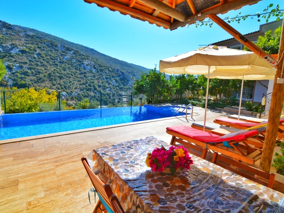  gece  -  Kasım
  | Kalkan İslamlar’da Jakuzili, Korunaklı ve Doğa İçinde Özel Villa