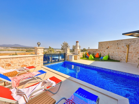  gece  -  Kasım
  | Seydikemer Karadere’de Hamamlı ve Isıtmalı Havuzlu Lüks Villa