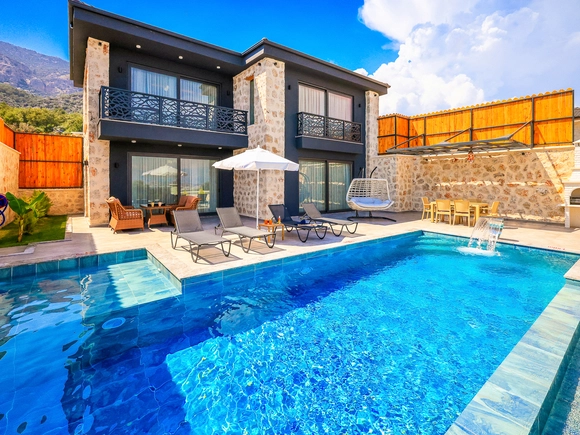  gece  -  Kasım
  | Seydikemer Karadere'de Romantik Balayı Villası: Çift Jakuzili Lüks Kaçamak