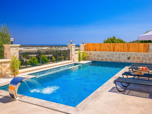  gece  -  Kasım
  | Seydikemer Karadere’de Jakuzili Balayı Villası