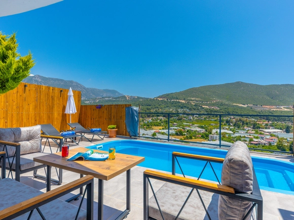 gece  -  Kasım
  | Kalkan Yeşilköy'de Doğa İçinde Muhafazakar Villa
