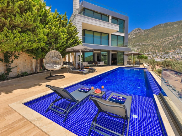  gece  -  Kasım
  | Kalkan Merkez'de Deniz Manzaralı 9 Kişilik Lüks Villa Kiralama