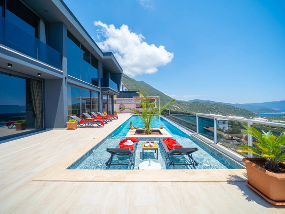 gece - Kasım
| Kaş Sısla’da Jakuzili, Deniz Manzaralı Lüks Kiralık Villa – 6 Kişilik