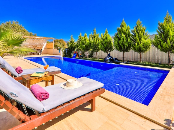  gece  -  Kasım
  | Kalkan Sarıbelen’de Özel Havuzlu 4 Kişilik Doğa İçinde Villa
