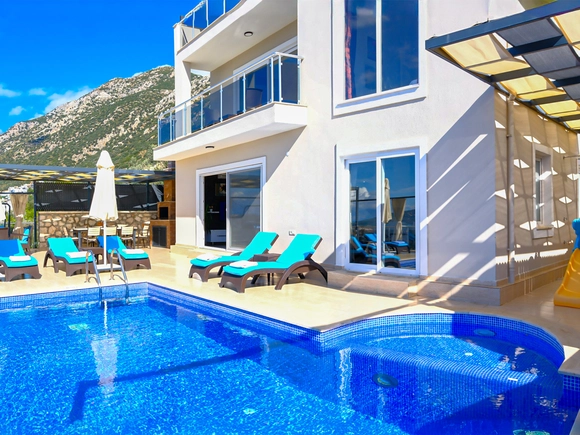  gece  -  Kasım
  | Kaş Kalkan Bezirgan’da Isıtmalı ve Korunaklı Lüks Villa