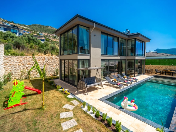  gece  -  Kasım
  | Kalkan Yeşilköy’de Jakuzili, 4 Kişilik Doğa İçinde Özel Havuzlu Kiralık Villa