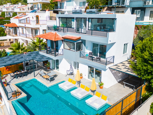 gece - Kasım
| Kalkan Kızıltaş’ta Jakuzili, Deniz Manzaralı Lüks Villa | Villa Badem 6 Kişilik Kiralık Tatil Evi