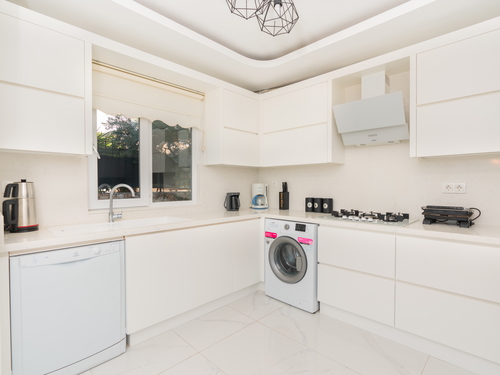  gece  -  Kasım
  | Kalkan Kızıltaş’ta Jakuzili, Deniz Manzaralı Lüks Villa | Villa Badem 6 Kişilik Kiralık Tatil Evi