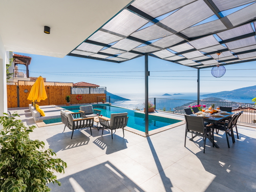 gece  -  Kasım
  | Kalkan Kızıltaş’ta Jakuzili, Deniz Manzaralı Lüks Villa | Villa Badem 6 Kişilik Kiralık Tatil Evi