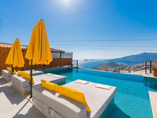  gece  -  Kasım
  | Kalkan Kızıltaş’ta Jakuzili, Deniz Manzaralı Lüks Villa | Villa Badem 6 Kişilik Kiralık Tatil Evi