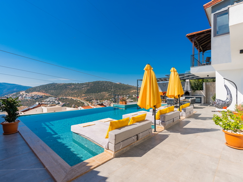 gece - Kasım
| Kalkan Kızıltaş’ta Jakuzili, Deniz Manzaralı Lüks Villa | Villa Badem 6 Kişilik Kiralık Tatil Evi