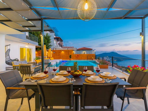  gece  -  Kasım
  | Kalkan Kızıltaş’ta Jakuzili, Deniz Manzaralı Lüks Villa | Villa Badem 6 Kişilik Kiralık Tatil Evi