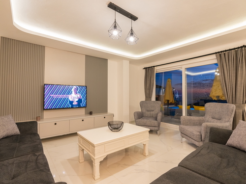  gece  -  Kasım
  | Kalkan Kızıltaş’ta Jakuzili, Deniz Manzaralı Lüks Villa | Villa Badem 6 Kişilik Kiralık Tatil Evi