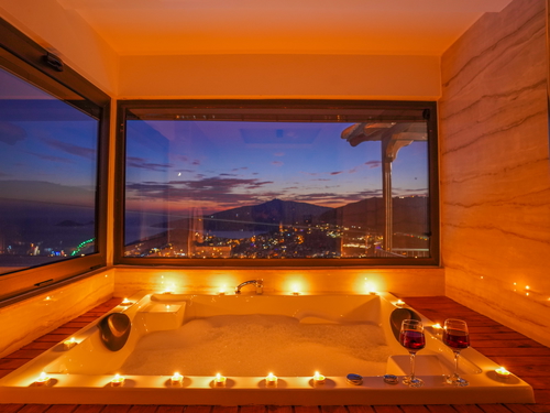  gece  -  Kasım
  | Kalkan Kızıltaş’ta Jakuzili, Deniz Manzaralı Lüks Villa | Villa Badem 6 Kişilik Kiralık Tatil Evi