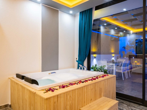  gece  -  Kasım
  | Kalkan Kördere'de Romantik Balayı ve Aile Villası: Doğa ve Deniz Manzaralı Özel Havuzlu Lüks Kaçamak