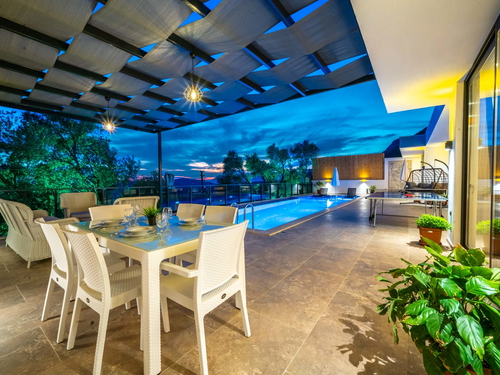  gece  -  Kasım
  | Kalkan Kördere'de Romantik Balayı ve Aile Villası: Doğa ve Deniz Manzaralı Özel Havuzlu Lüks Kaçamak