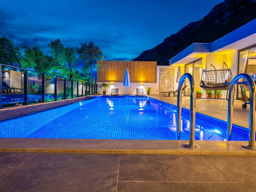  gece  -  Kasım
  | Kalkan Kördere'de Romantik Balayı ve Aile Villası: Doğa ve Deniz Manzaralı Özel Havuzlu Lüks Kaçamak