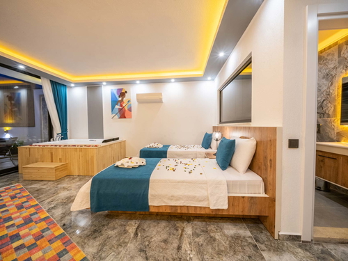 gece - Kasım
| Kalkan Kördere'de Romantik Balayı ve Aile Villası: Doğa ve Deniz Manzaralı Özel Havuzlu Lüks Kaçamak