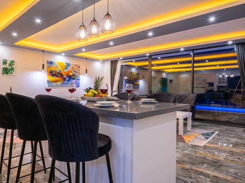  gece  -  Kasım
  | Kalkan Kördere'de Romantik Balayı ve Aile Villası: Doğa ve Deniz Manzaralı Özel Havuzlu Lüks Kaçamak