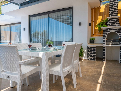 gece - Kasım
| Kalkan Kördere'de Romantik Balayı ve Aile Villası: Doğa ve Deniz Manzaralı Özel Havuzlu Lüks Kaçamak
