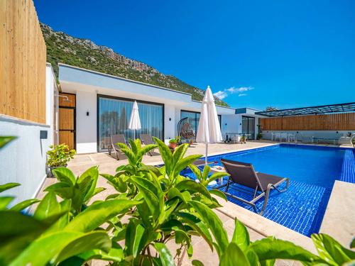 gece - Kasım
| Kalkan Kördere'de Romantik Balayı ve Aile Villası: Doğa ve Deniz Manzaralı Özel Havuzlu Lüks Kaçamak
