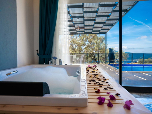  gece  -  Kasım
  | Kalkan Kördere'de Romantik Balayı ve Aile Villası: Doğa ve Deniz Manzaralı Özel Havuzlu Lüks Kaçamak