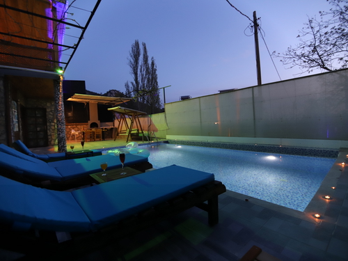  gece  -  Kasım
  | Kalkan Ordu'da Romantik Tatil: Jakuzili ve Özel Havuzlu Villa