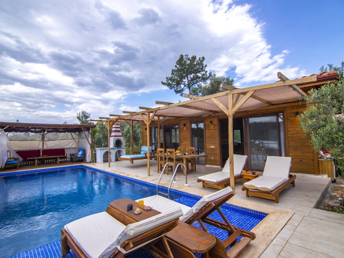  gece  -  Kasım
  | Kalkan'da Jakuzili ve Doğa Manzaralı Balayı Villası: Romantik Kaçamak İçin İdeal