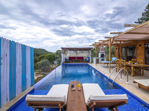  gece  -  Kasım
  | Kalkan'da Jakuzili ve Doğa Manzaralı Balayı Villası: Romantik Kaçamak İçin İdeal