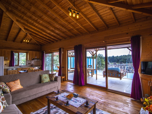  gece  -  Kasım
  | Kalkan'da Jakuzili ve Doğa Manzaralı Balayı Villası: Romantik Kaçamak İçin İdeal