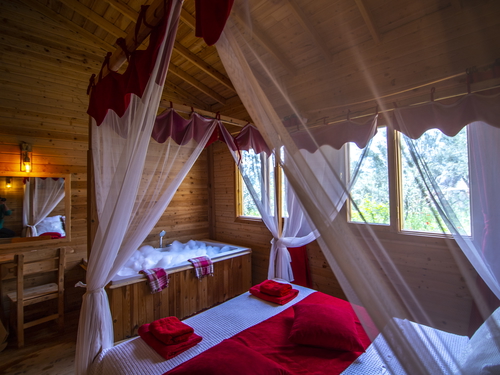  gece  -  Kasım
  | Kalkan'da Jakuzili ve Doğa Manzaralı Balayı Villası: Romantik Kaçamak İçin İdeal