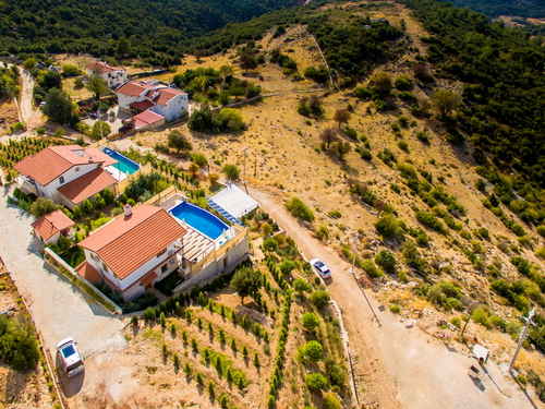  gece  -  Kasım
  | Kalkan Sarıbelen Villa Kiralama: Isıtmalı, Korunaklı Havuzlu, Doğa İçinde, 6 Kişilik