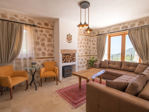  gece  -  Kasım
  | Kalkan Sarıbelen Villa Kiralama: Isıtmalı, Korunaklı Havuzlu, Doğa İçinde, 6 Kişilik