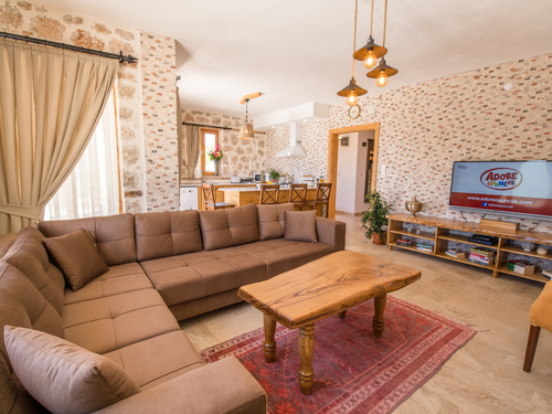  gece  -  Kasım
  | Kalkan Sarıbelen Villa Kiralama: Isıtmalı, Korunaklı Havuzlu, Doğa İçinde, 6 Kişilik