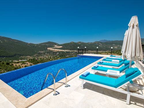  gece  -  Kasım
  | Kalkan Sarıbelen Villa Kiralama: Isıtmalı, Korunaklı Havuzlu, Doğa İçinde, 6 Kişilik