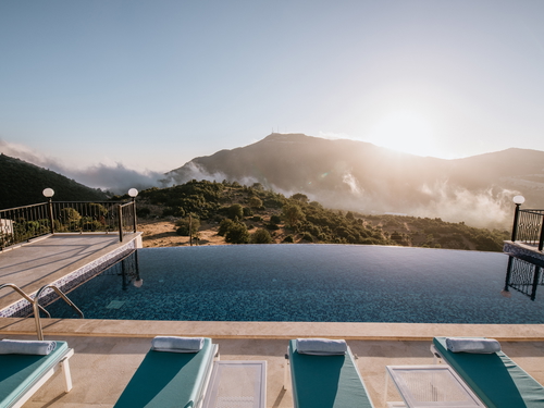  gece  -  Kasım
  | Kalkan Sarıbelen Villa Kiralama: Isıtmalı, Korunaklı Havuzlu, Doğa İçinde, 6 Kişilik