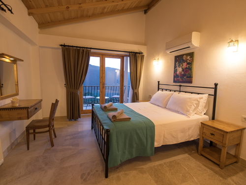  gece  -  Kasım
  | Kalkan Sarıbelen Villa Kiralama: Isıtmalı, Korunaklı Havuzlu, Doğa İçinde, 6 Kişilik