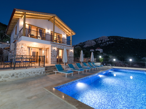 gece - Kasım
| Kalkan Sarıbelen Villa Kiralama: Isıtmalı, Korunaklı Havuzlu, Doğa İçinde, 6 Kişilik