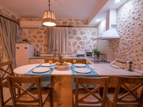  gece  -  Kasım
  | Kalkan Sarıbelen Villa Kiralama: Isıtmalı, Korunaklı Havuzlu, Doğa İçinde, 6 Kişilik