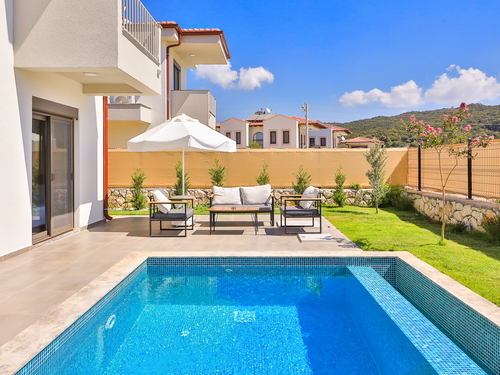  gece  -  Kasım
  | Kaş Çukurbağ'da Modern, Korunaklı 6 Kişilik Lüks Villa