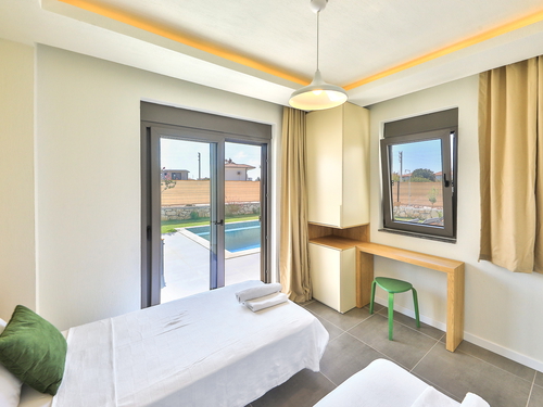  gece  -  Kasım
  | Kaş Çukurbağ'da Modern, Korunaklı 6 Kişilik Lüks Villa
