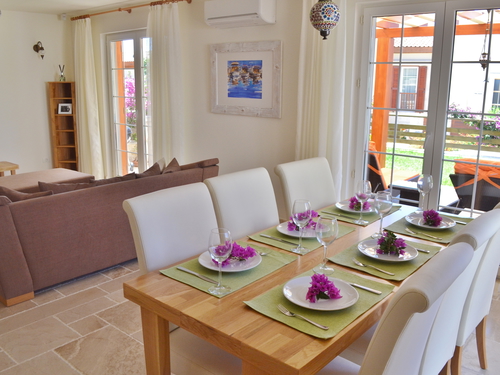  gece  -  Kasım
  | Kalkan İncebel Deniz Manzaralı Lüks Villa (6 Kişilik, Site Olanaklarıyla)