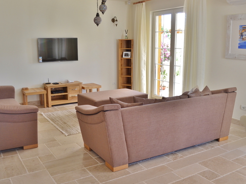  gece  -  Kasım
  | Kalkan İncebel Deniz Manzaralı Lüks Villa (6 Kişilik, Site Olanaklarıyla)