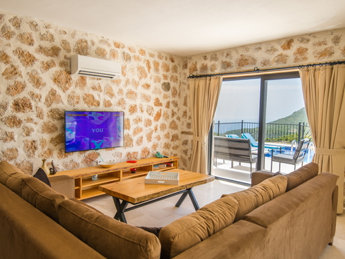 gece  -  Kasım
  | Kalkan Sarıbelen Isıtmalı Havuzlu Villa (6 Kişilik, Doğa İçinde)