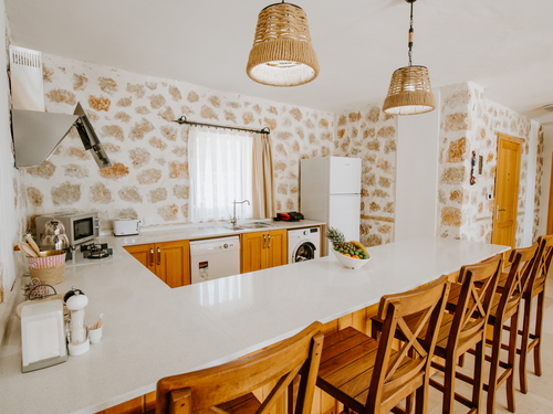 gece  -  Kasım
  | Kalkan Sarıbelen Isıtmalı Havuzlu Villa (6 Kişilik, Doğa İçinde)
