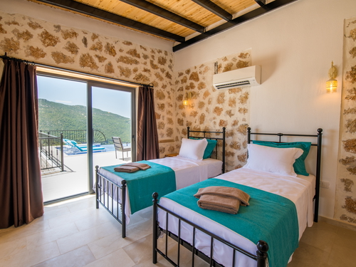  gece  -  Kasım
  | Kalkan Sarıbelen Isıtmalı Havuzlu Villa (6 Kişilik, Doğa İçinde)