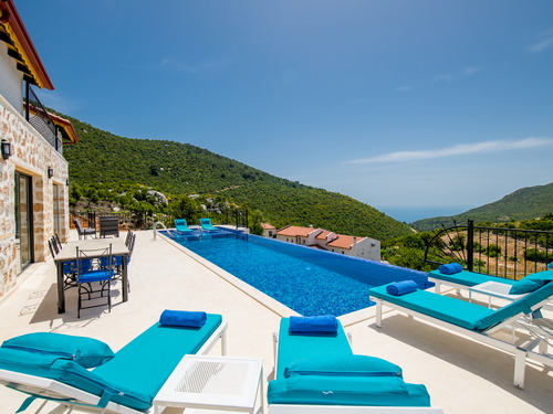  gece  -  Kasım
  | Kalkan Sarıbelen Isıtmalı Havuzlu Villa (6 Kişilik, Doğa İçinde)