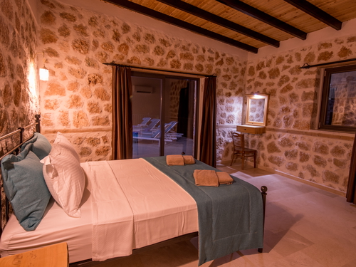  gece  -  Kasım
  | Kalkan Sarıbelen Isıtmalı Havuzlu Villa (6 Kişilik, Doğa İçinde)