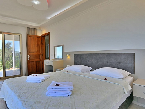  gece  -  Kasım
  | Kalkan Merkez Deniz Manzaralı Villa: 6 Kişilik, Özel Havuzlu