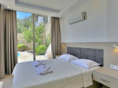  gece  -  Kasım
  | Kalkan Merkez Deniz Manzaralı Villa: 6 Kişilik, Özel Havuzlu